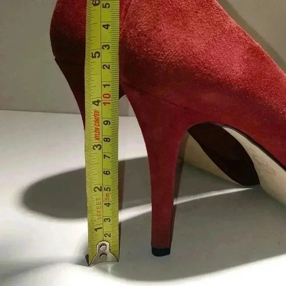 Micheal Kors platform heel - Picture 7 of 7